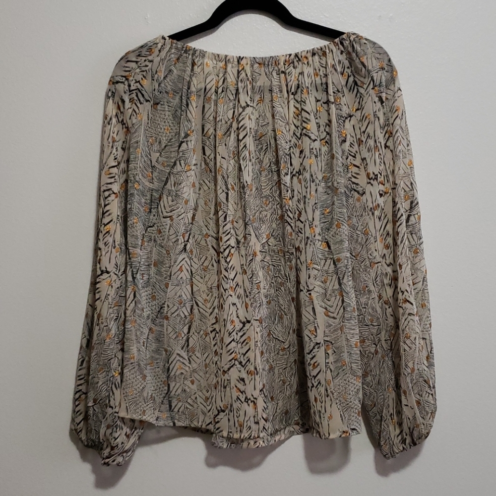 Lovestitch Blouse - Picture 8 of 8